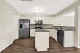 4010 Spring Garden Dr, Pearland, TX 77584 - Photo 8