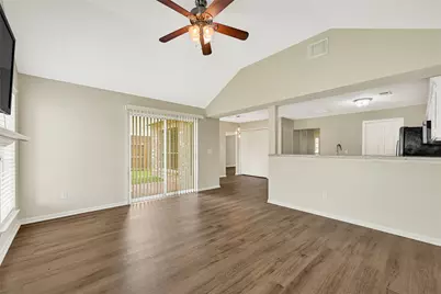 4010 Spring Garden Drive, Pearland, TX 77584 - Photo 10