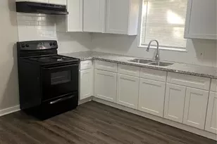 704 15th Ave N, Texas City, TX 77590 - Photo 8