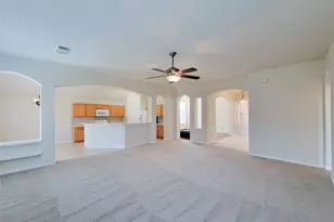 8410 Major Blizzard Dr, Houston, TX 77089 - Photo 4