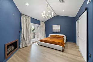 252 Sugar Berry Cir, Houston, TX 77024 - Photo 28