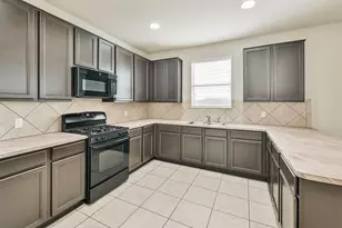 10930 Chestnut Path Way, Tomball, TX 77375 - Photo 6