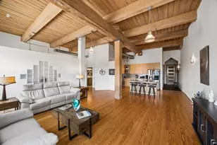 2400 Mechanic St, Galveston, TX 77550 - Photo 8