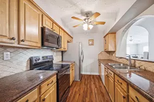 16147 New Field Dr, Houston, TX 77082 - Photo 4