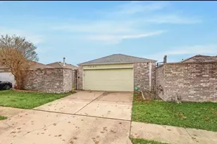 16147 New Field Dr, Houston, TX 77082 - Photo 6