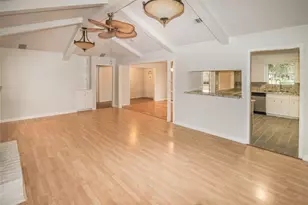 10534 Huntington Wood Dr, Houston, TX 77099 - Photo 10