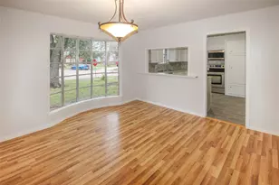 10534 Huntington Wood Dr, Houston, TX 77099 - Photo 4