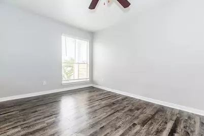 4400 Memorial Drive #31-1209, Houston, TX 77007 - Photo 12