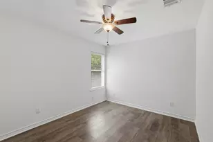 3907 Bridgeberry Ct, College Station, TX 77845 - Photo 8