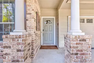 46 Flickering Sun Ct, The Woodlands, TX 77382 - Photo 2