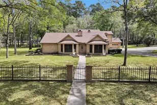 7715 Shadow Ln, Conroe, TX 77304 - Photo 4