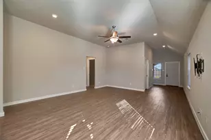 6419 Purple Wreath Way, Katy, TX 77449 - Photo 10