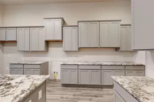 2502 Shallow Lake Dr, Iowa Colony, TX 77583 - Photo 10