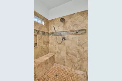 1101 Isabella Boulevard, Angleton, TX 77515 - Photo 10