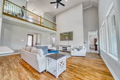 13510 Fallbrook Circle, Mont Belvieu, TX 77535 - Photo 8