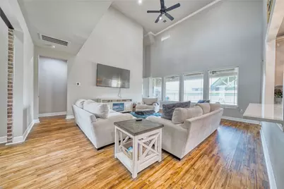 13510 Fallbrook Circle, Mont Belvieu, TX 77535 - Photo 14