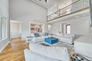 13510 Fallbrook Cir, Mont Belvieu, TX 77535 - Photo 12