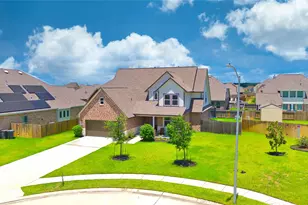 13510 Fallbrook Cir, Mont Belvieu, TX 77535 - Photo 1