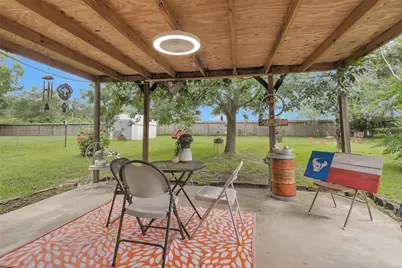 208 Gerald Street, Willis, TX 77378 - Photo 32