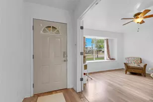 208 Gerald St, Willis, TX 77378 - Photo 8