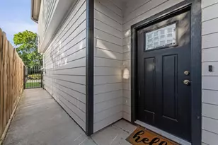 7318 Avenue J, Houston, TX 77011 - Photo 2