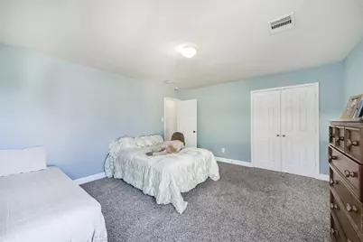7015 Falling Cherry Place, Houston, TX 77049 - Photo 30