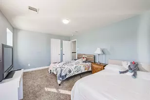 7015 Falling Cherry Pl, Houston, TX 77049 - Photo 32