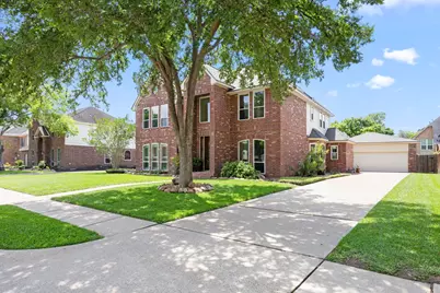 2211 Walnut Grove Lane, Richmond, TX 77406 - Photo 2