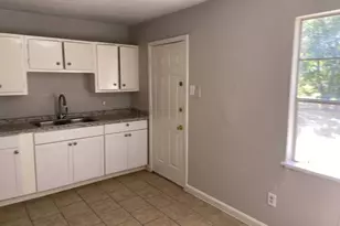 5414 Northridge Dr, Houston, TX 77033 - Photo 6