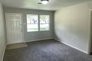 5414 Northridge Dr, Houston, TX 77033 - Photo 2