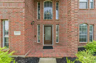 2705 Haleys Comet Ct, Deer Park, TX 77536 - Photo 2