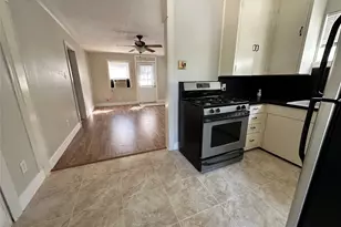 7110 McHenry St, Houston, TX 77087 - Photo 1