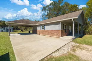 816 Martin Luther King Rd, Ames, TX 77575 - Photo 4