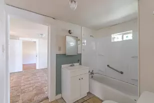 816 Martin Luther King Rd, Ames, TX 77575 - Photo 36