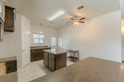 816 Martin Luther King Road, Ames, TX 77575 - Photo 10