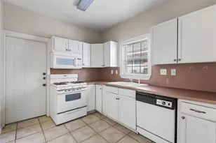 2218 Arbor St, Houston, TX 77004 - Photo 16