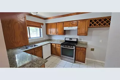 6311 Dawnridge Drive, Houston, TX 77035 - Photo 10