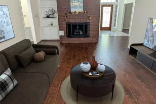 4510 Chestnut Meadow Dr, Sugar Land, TX 77479 - Photo 2