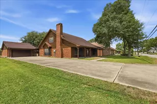 3105 Price St, Nederland, TX 77627 - Photo 2