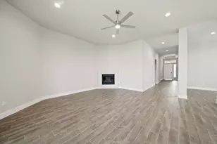 405 Hampton Edge Ln, Waller, TX 77484 - Photo 10