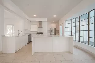 161 Sage Rd, Houston, TX 77056 - Photo 12