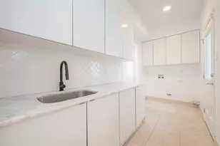 161 Sage Rd, Houston, TX 77056 - Photo 18