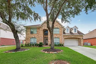 11314 Bucks Bridge Ln, Sugar Land, TX 77498 - Photo 4