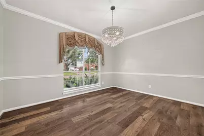11314 Bucks Bridge Lane, Sugar Land, TX 77498 - Photo 8