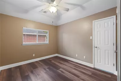18 Valley Mead Place, The Woodlands, TX 77384 - Photo 34