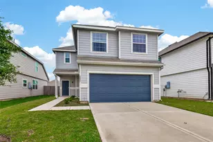 5602 James Michael Dr, Rosharon, TX 77583 - Photo 2