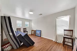 15510 Satsuma Point Ct, Houston, TX 77049 - Photo 10
