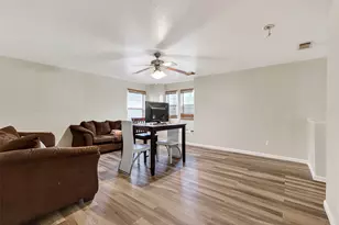 15510 Satsuma Point Ct, Houston, TX 77049 - Photo 6
