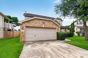 15510 Satsuma Point Ct, Houston, TX 77049 - Photo 2