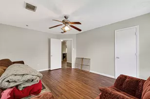 15510 Satsuma Point Ct, Houston, TX 77049 - Photo 8
